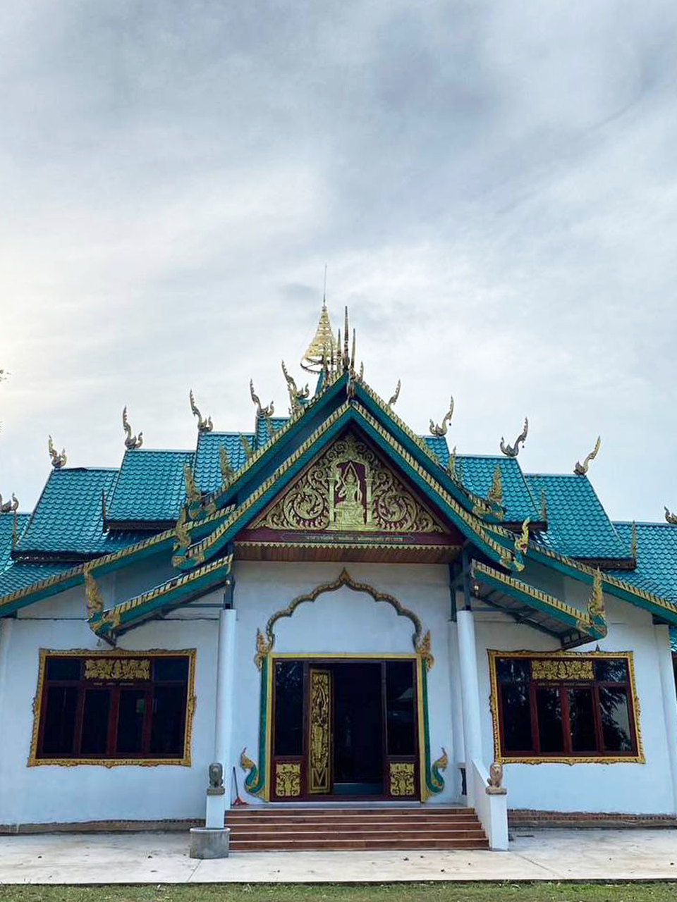 วัดรัตนาภิเขมาราม จังหวัดร้อยเอ็ด